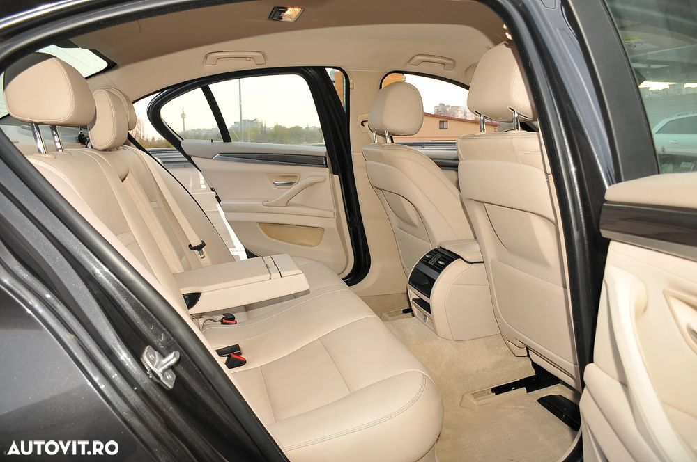 BMW Seria 5 520d - 7
