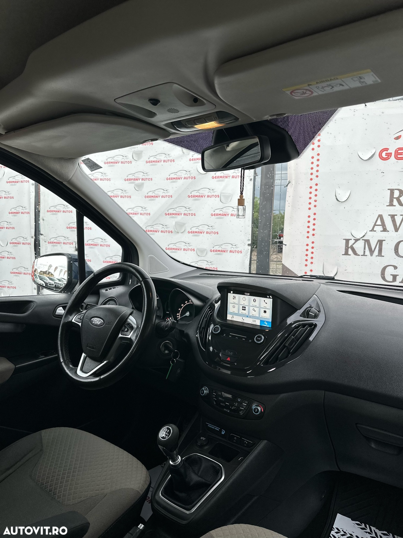 Ford Tourneo Courier - 20