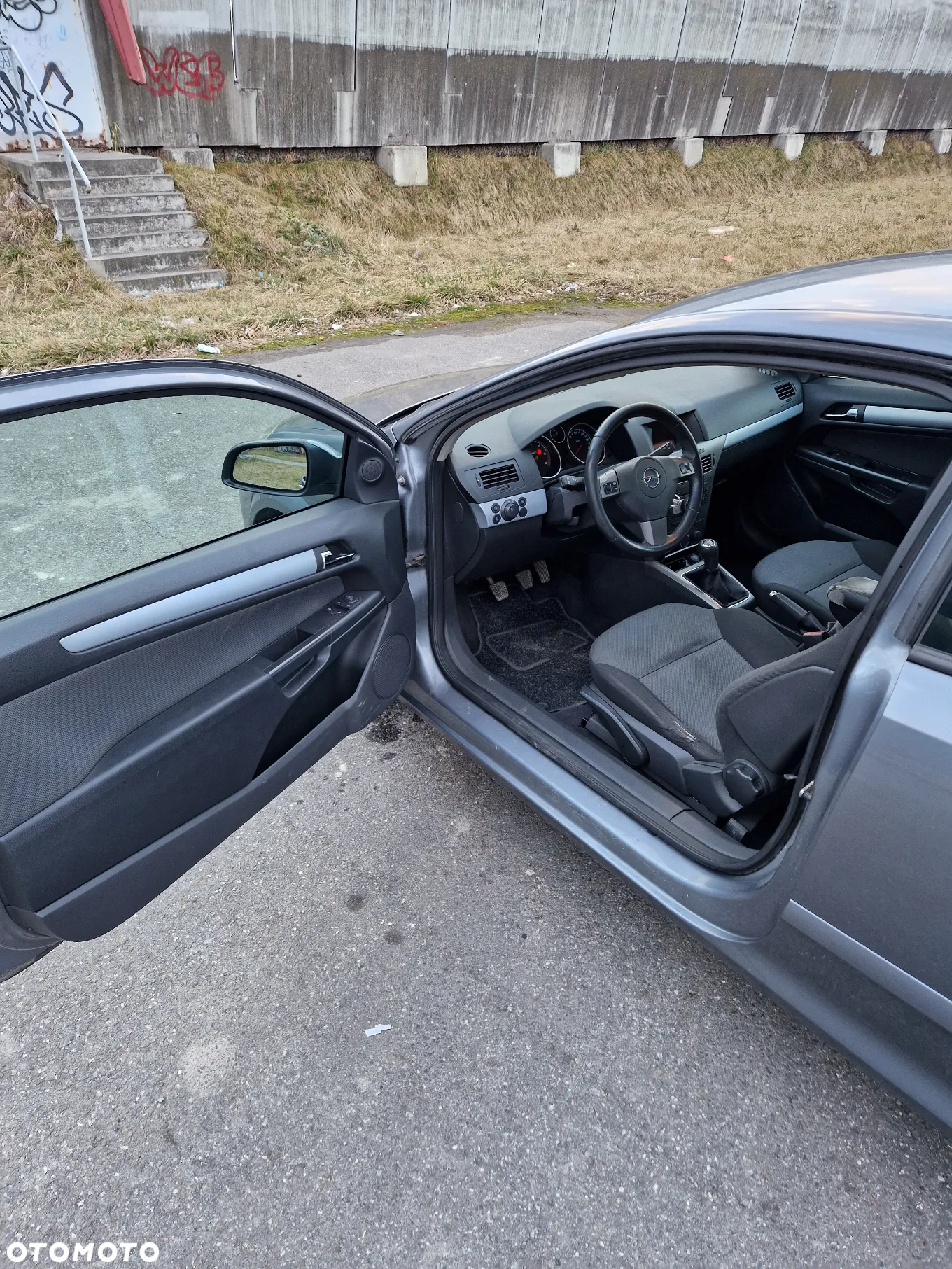 Opel Astra III GTC 1.9 CDTI Sport - 12