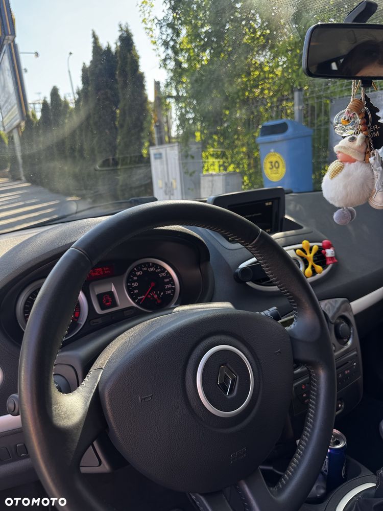 Renault Clio - 6