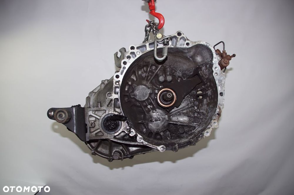 SKRZYNIA BIEGÓW TOYOTA AURIS 2.2 177 - 4