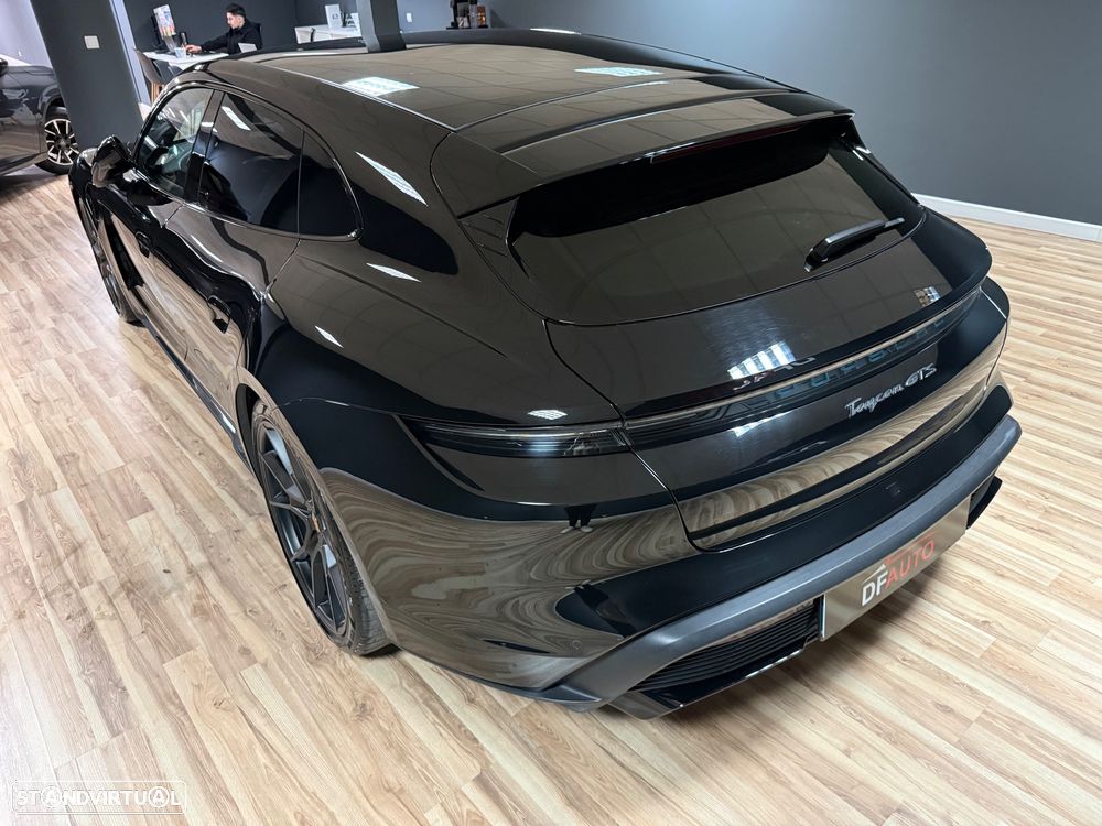 Porsche Taycan Sport Turismo GTS - 9