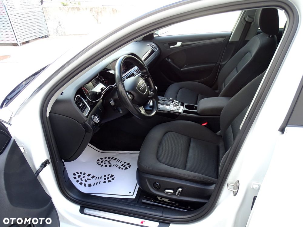 Audi A4 Avant 2.0 TDI DPF multitronic Ambiente - 12