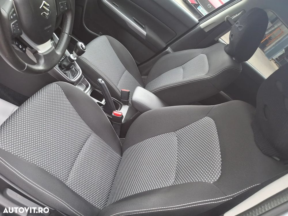 Suzuki Vitara 1.4 Passion - 10