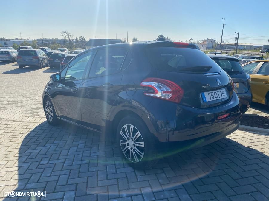 Peugeot 208 1.4 HDi - 4