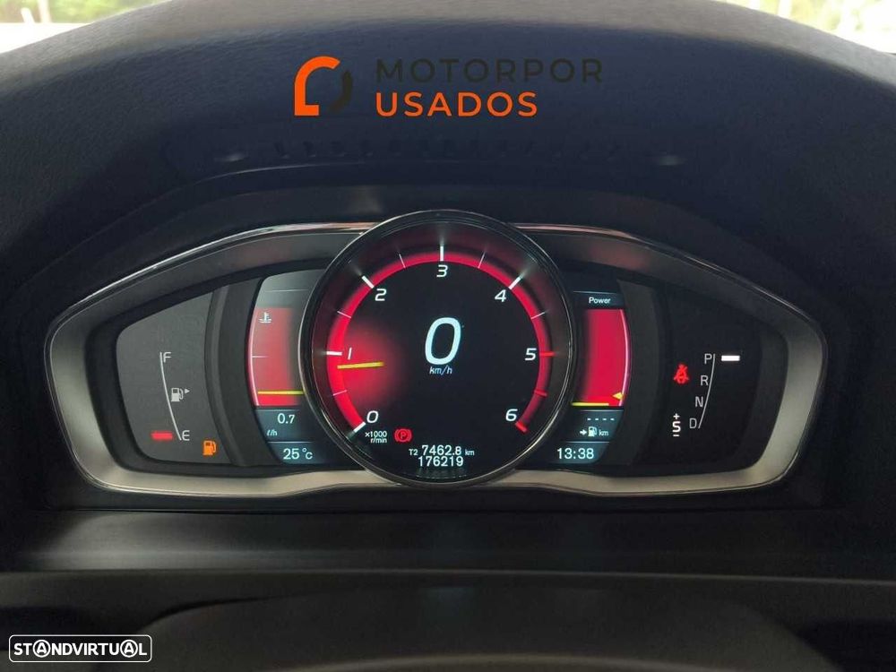 Volvo V60 2.0 D4 R-Design Geartronic - 16