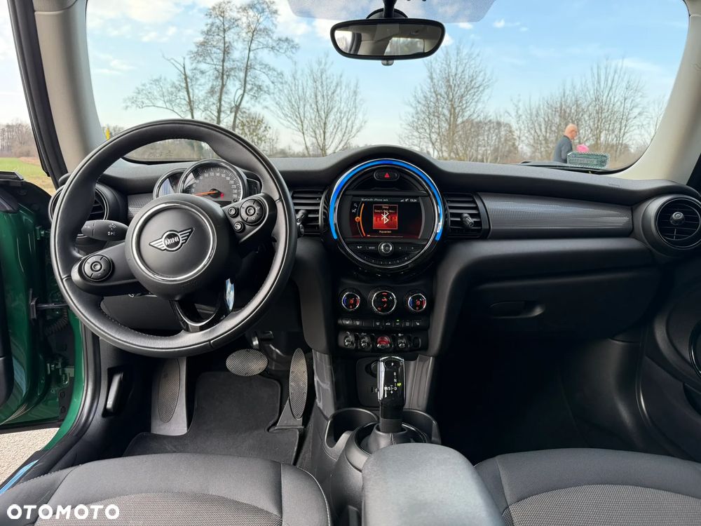 MINI Cooper Standard - 13