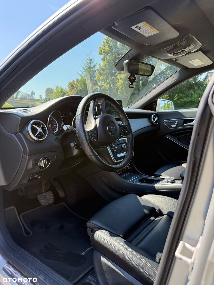 Mercedes-Benz CLA - 8