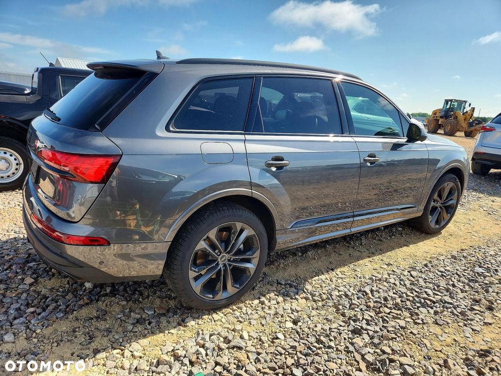 Audi Q7 - 4