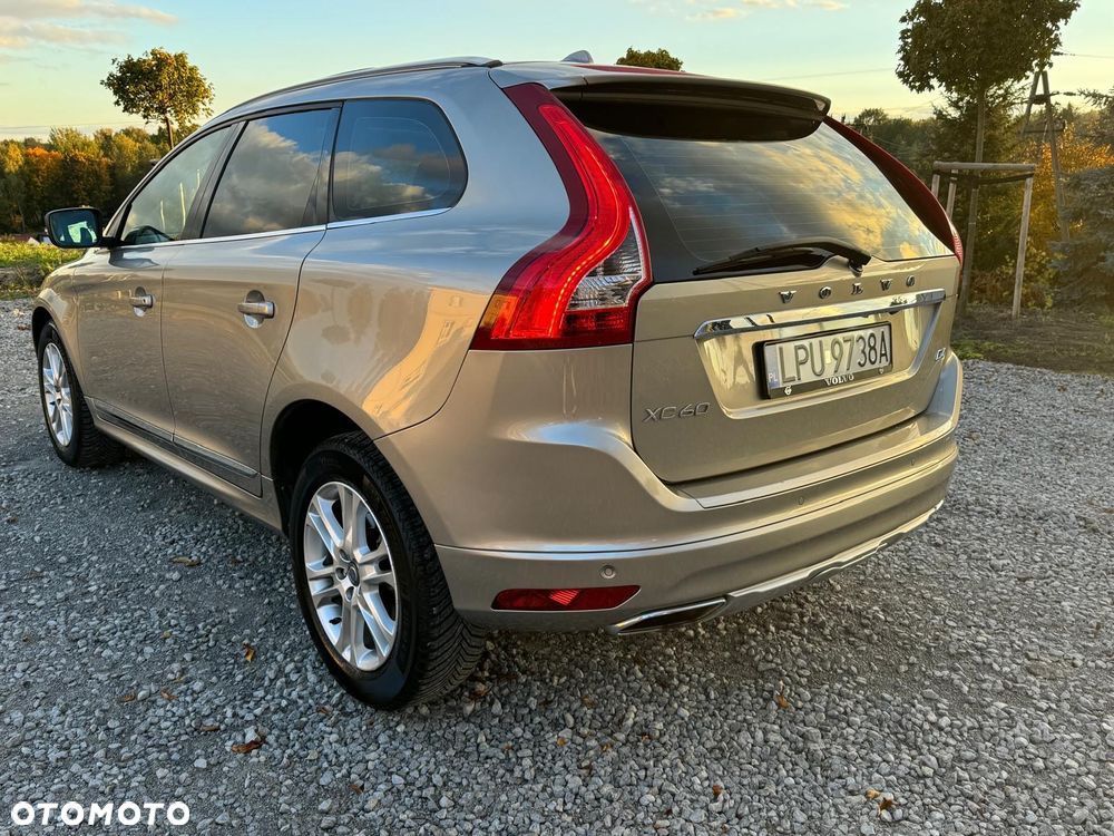 Volvo XC 60 D4 Geartronic Summum - 28