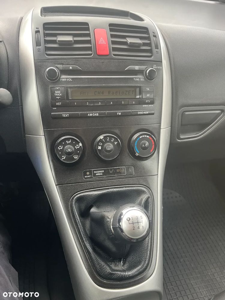 Toyota Auris 1.33 VVT-i Life Comfort - 13
