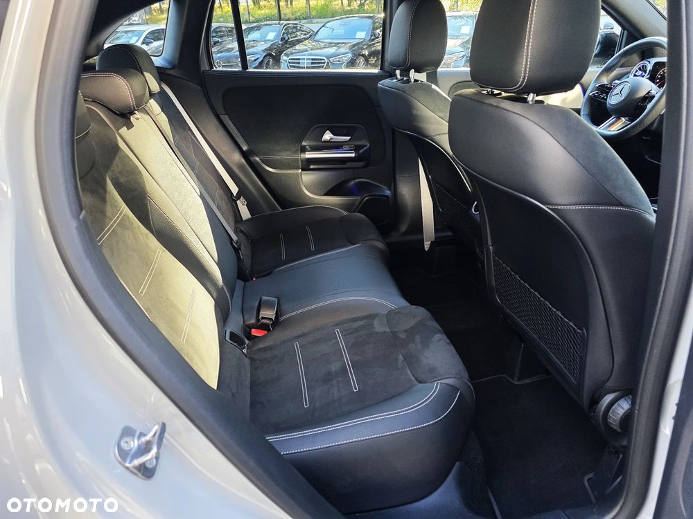 Mercedes-Benz GLA 200 AMG Line - 19