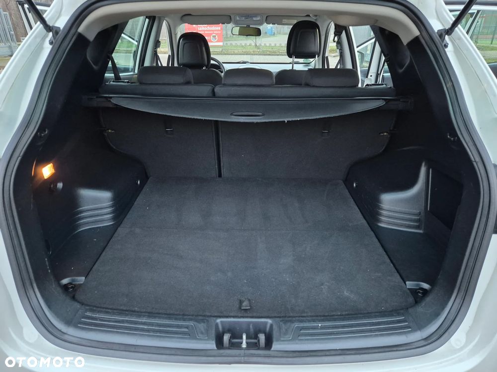 Hyundai ix35 1.6 2WD UEFA EURO 2012 Edition - 11