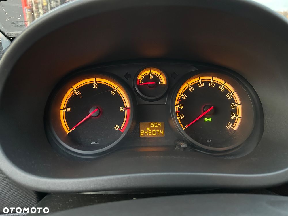 Opel Corsa - 10