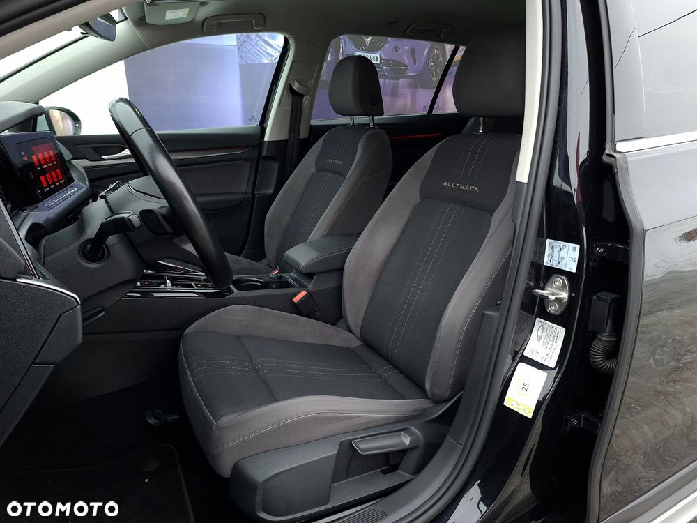 Volkswagen Golf - 12