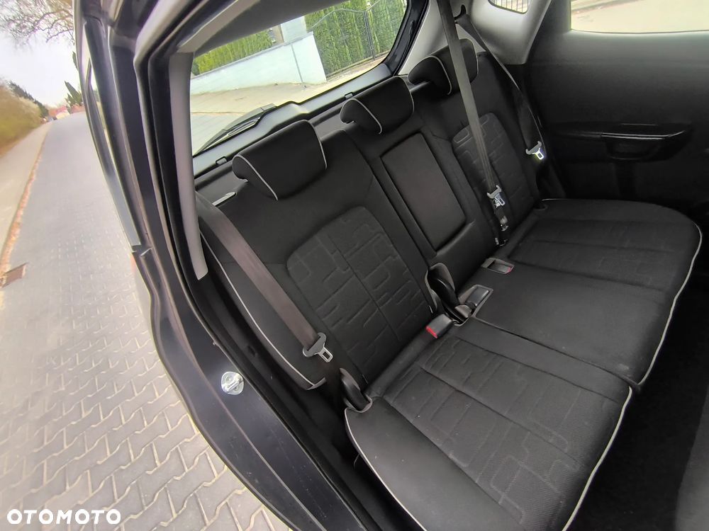 Kia Venga 1.4 CRDi M - 17