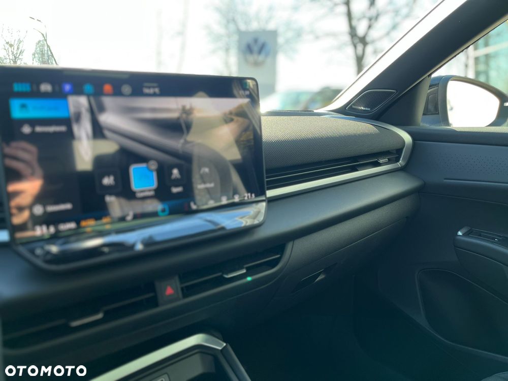 Volkswagen T-Roc 1.5 eTSI OPF DSG R-Line - 18