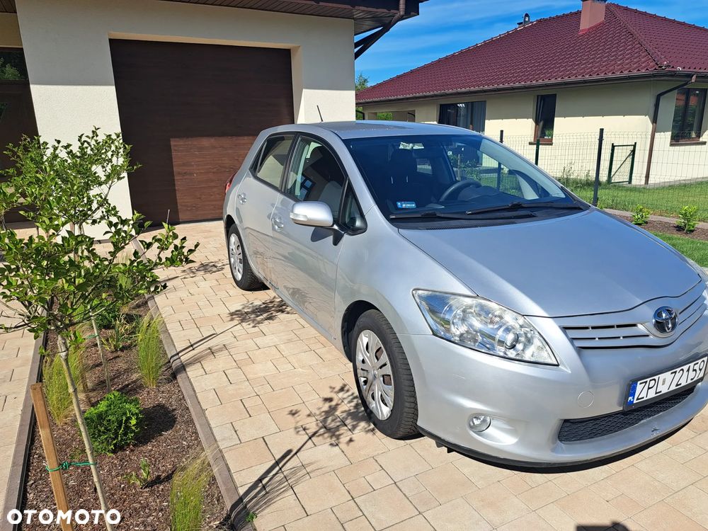Toyota Auris 1.6 Premium + MM - 1