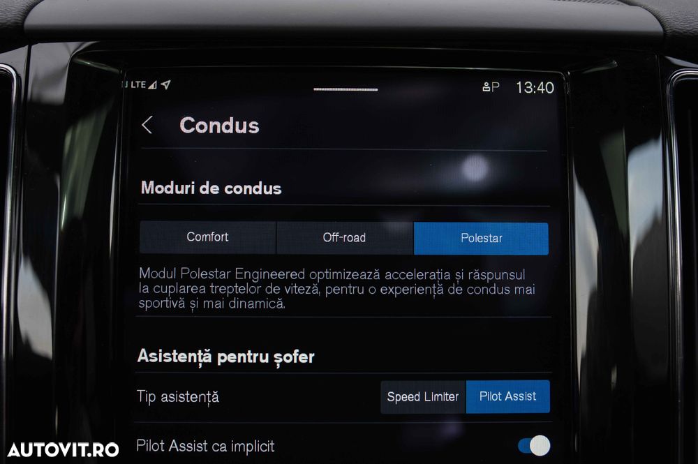 Volvo XC 60 B4 MHEV AT8 AWD R-Design - 36