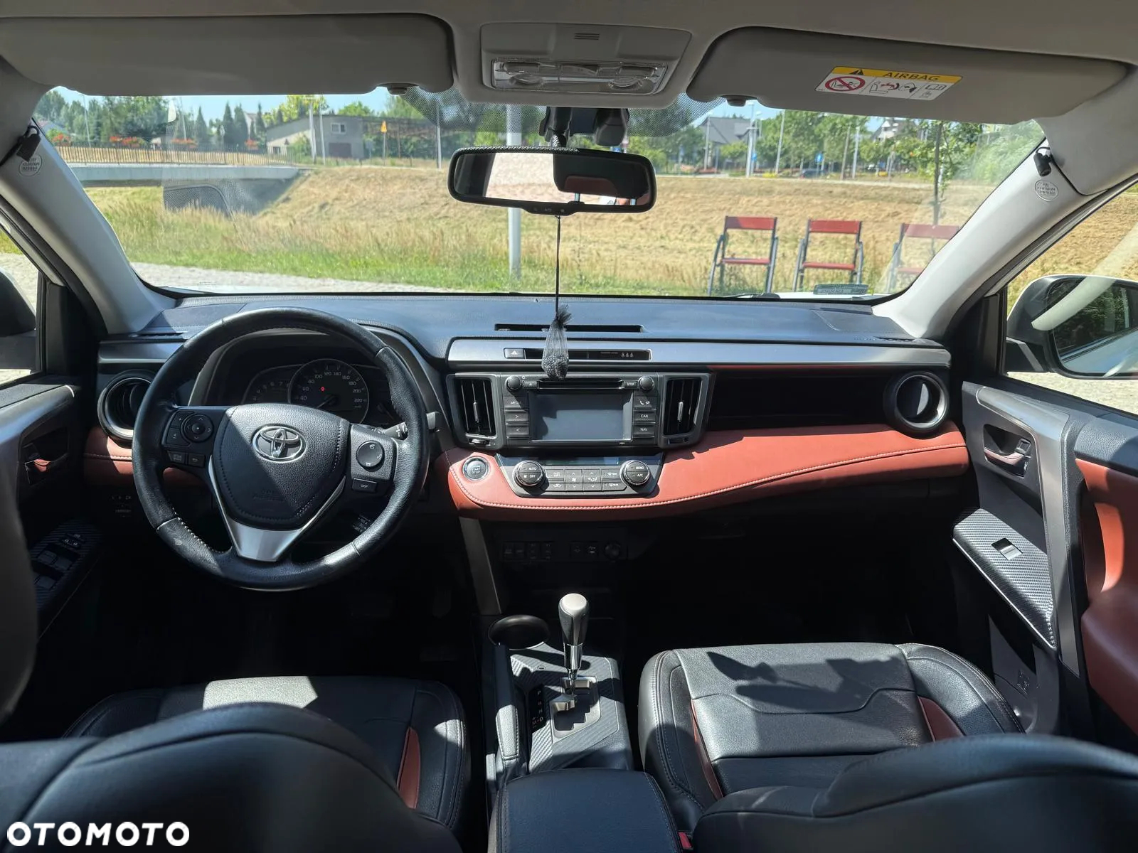 Toyota RAV4 - 12