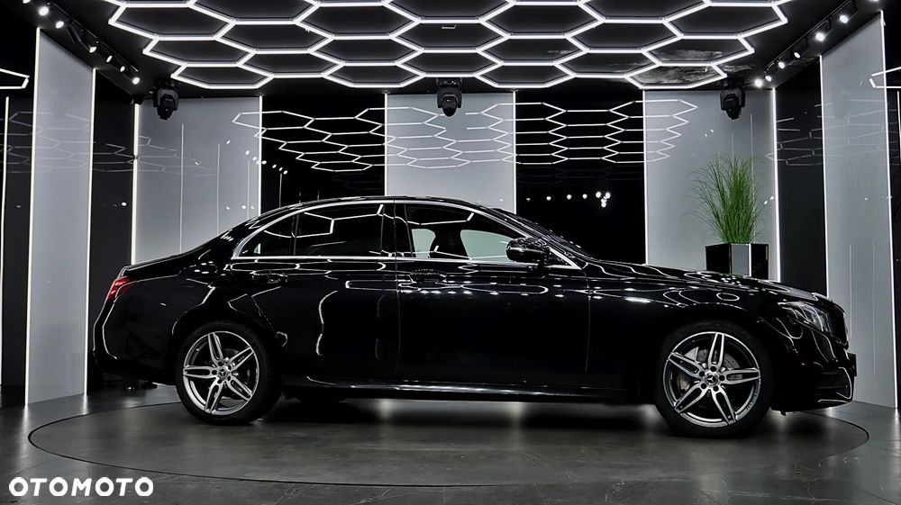 Mercedes-Benz Klasa E 220 d 4-Matic 9G-TRONIC - 10