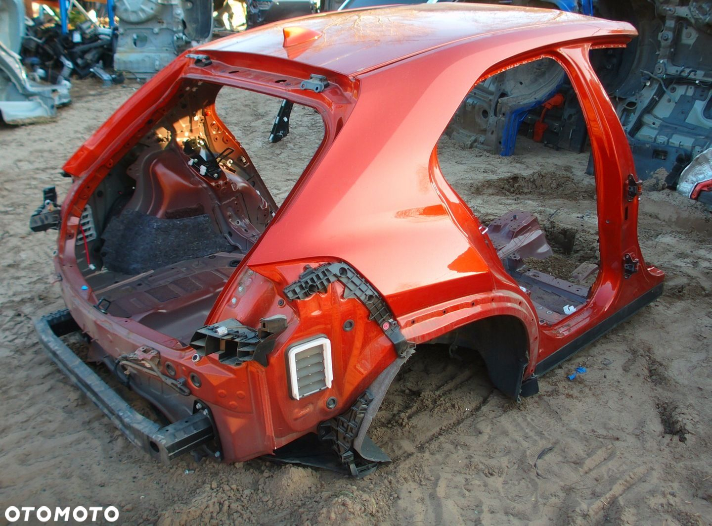 Lexus UX Ćwiartka Tył Lewa Prawa Wanna Pas - 2
