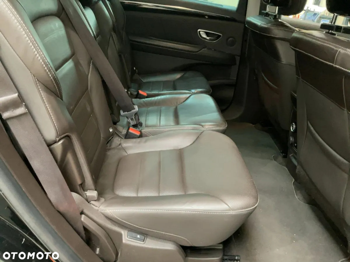 Renault Espace 1.6 dCi Energy Initiale Paris EDC 7os - 10