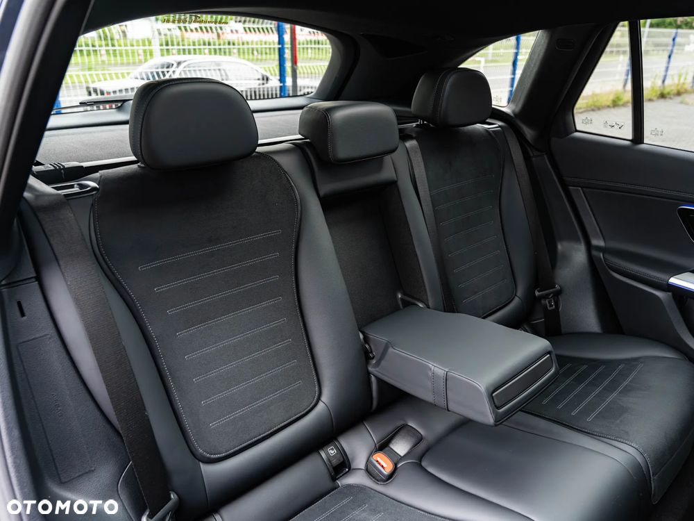 Mercedes-Benz GLC 220 d 4Matic 9G-TRONIC Edition AMG Line - 27