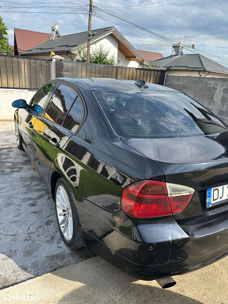 BMW Seria 3 320d - 4