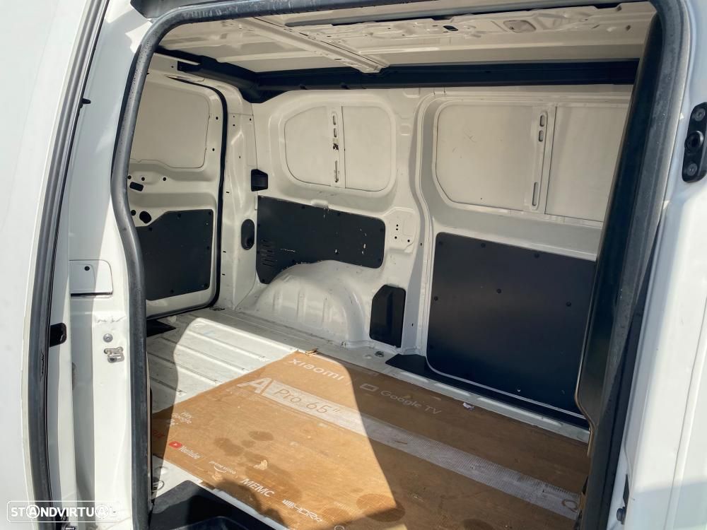 Opel Vivaro - 10