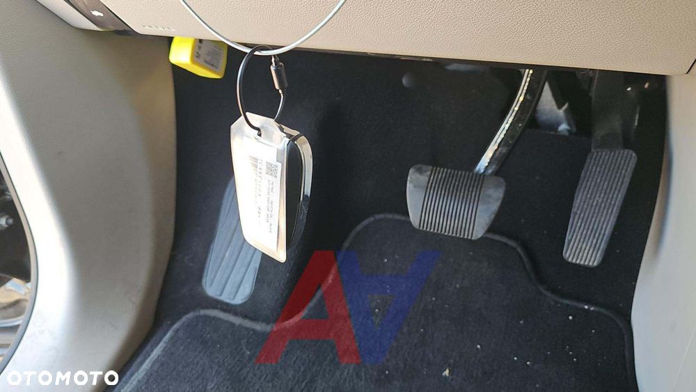 Chrysler Pacifica - 12