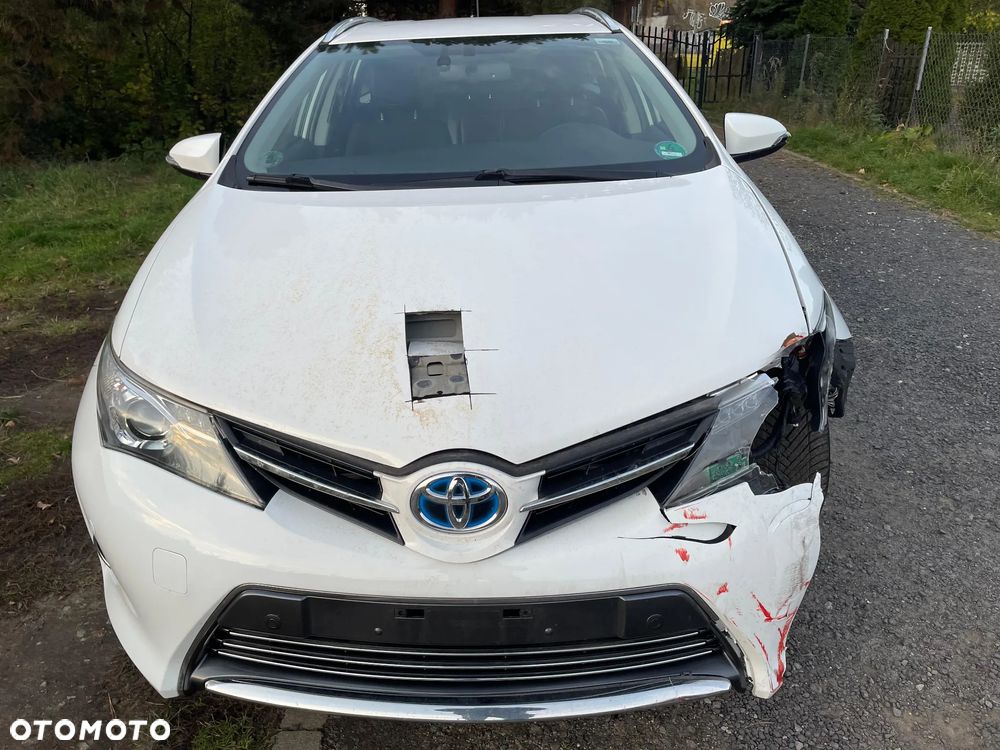 Toyota Auris 1.8 HSD Prestige NAVI - 8