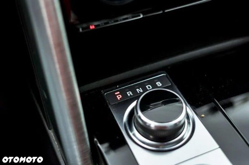 Land Rover Discovery - 12