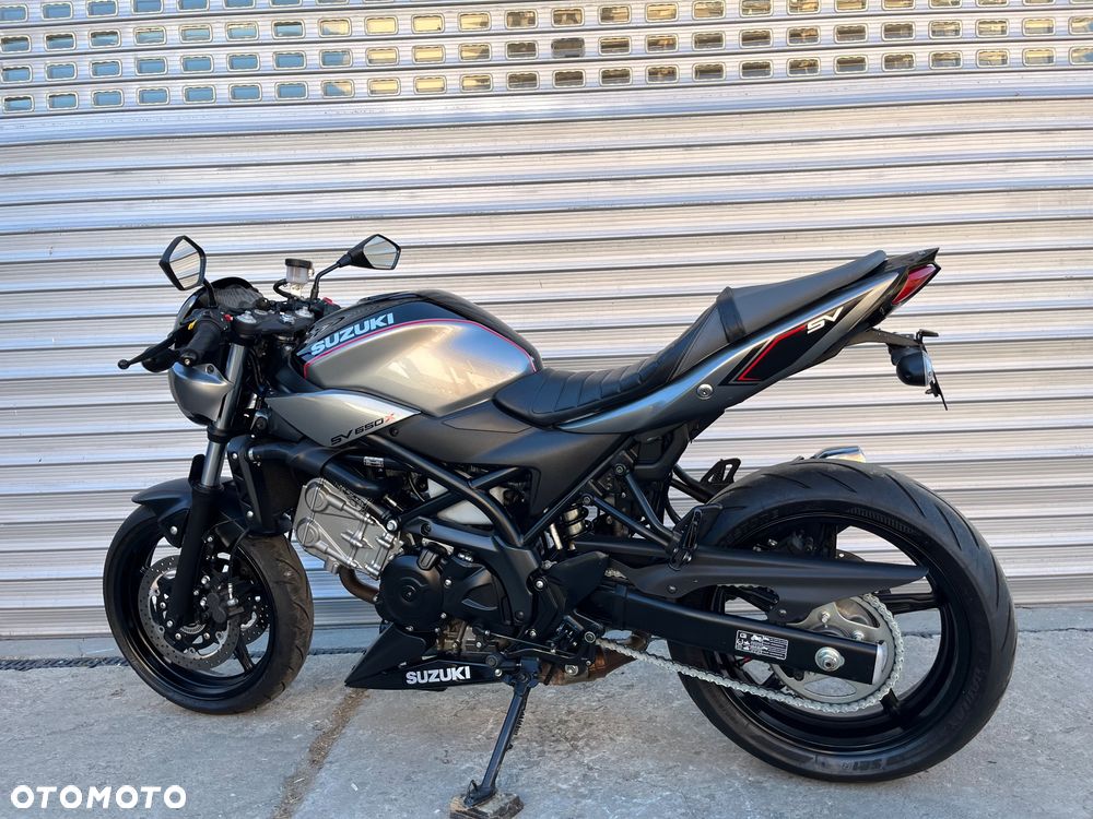 Suzuki SV - 33