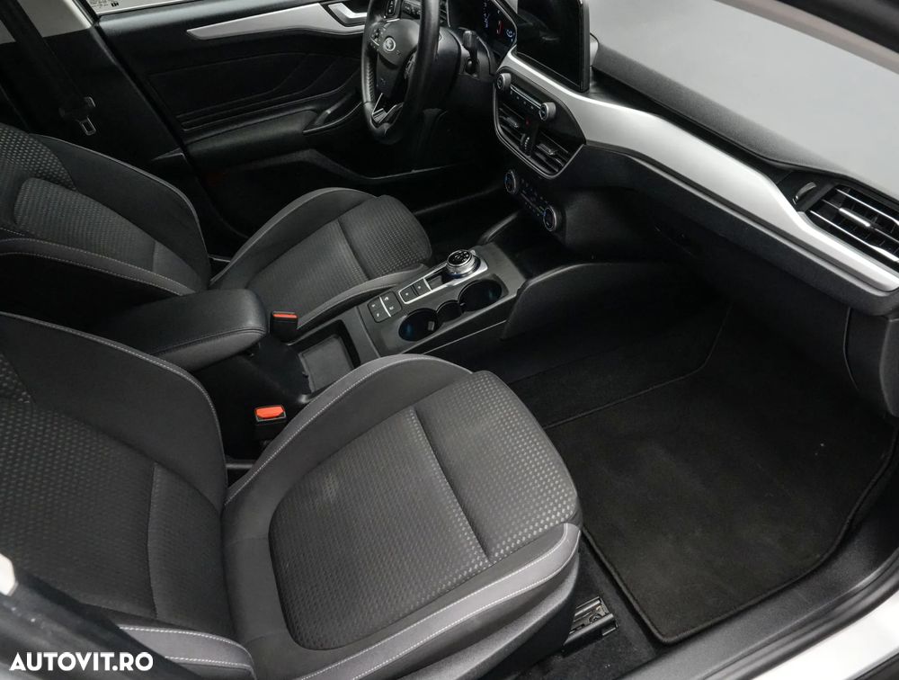 Ford Focus 1.0 EcoBoost Titanium Business - 12