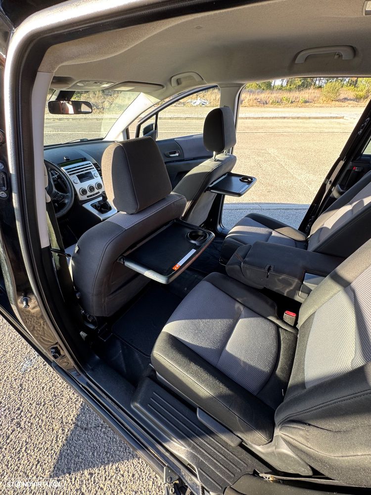 Mazda 5 - 14
