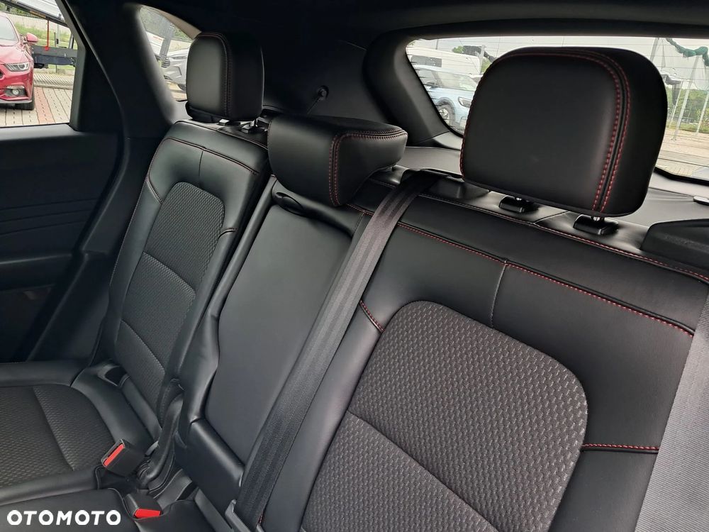 Ford Escape 2.0 EcoBoost AWD Titanium - 33