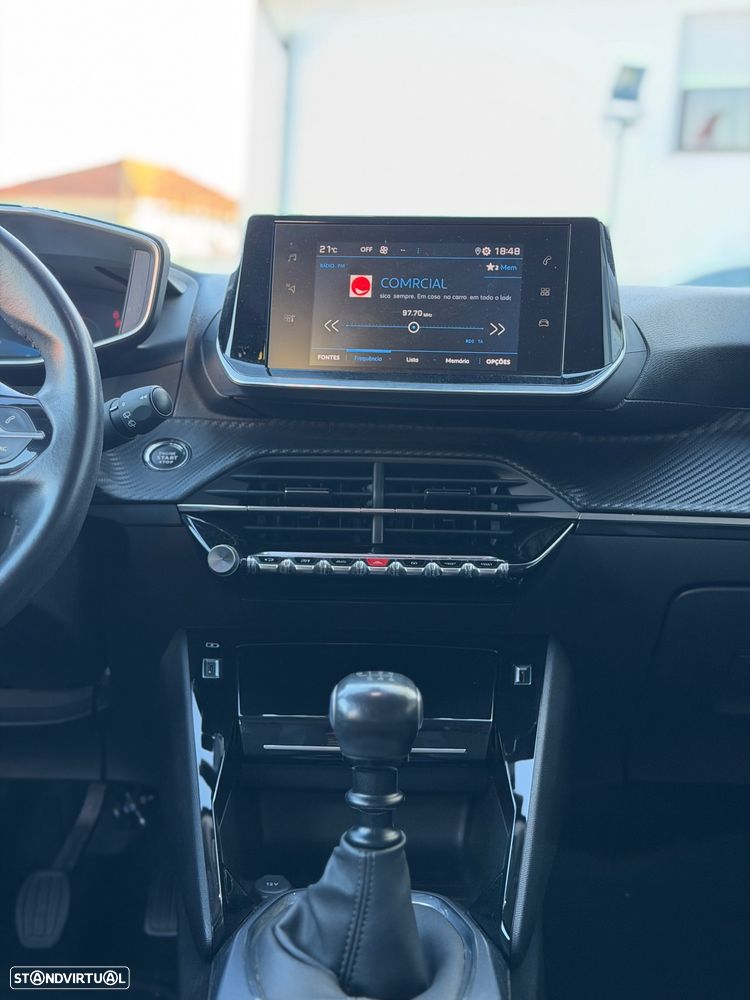 Peugeot 2008 1.2 PureTech Allure - 23