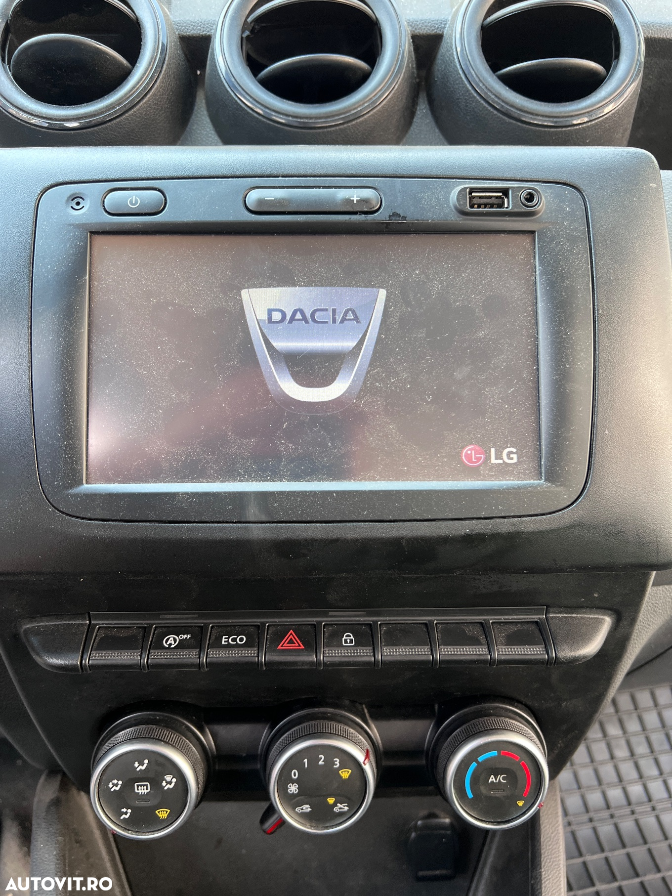 Dacia Duster 1.5 dCi 4x2 Laureate - 10