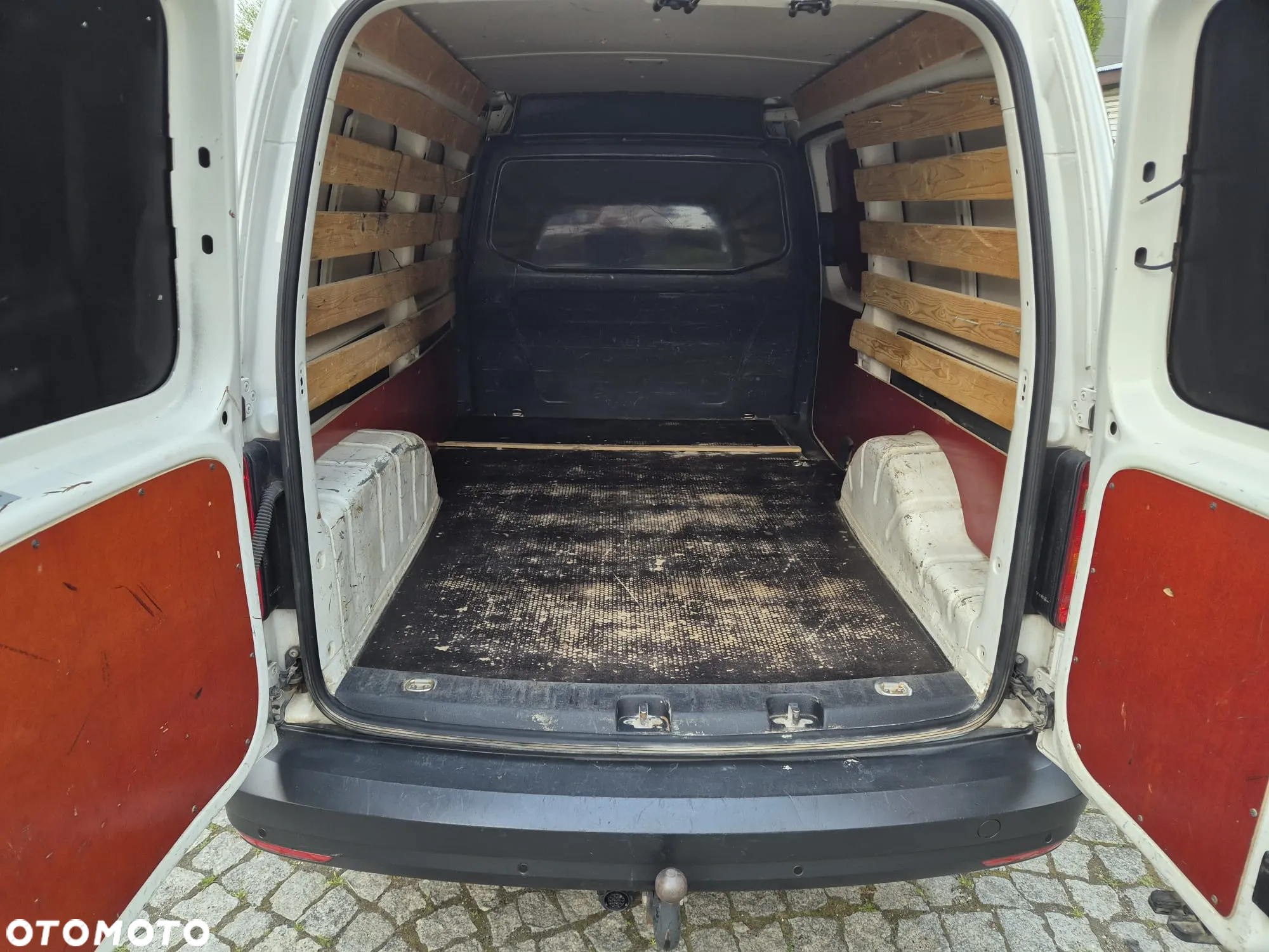 Volkswagen Caddy Maxi - 10