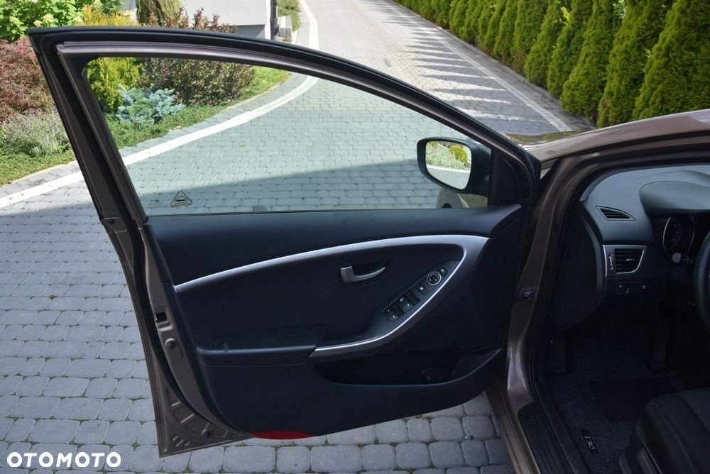 Hyundai i30 1.4 Premium - 18