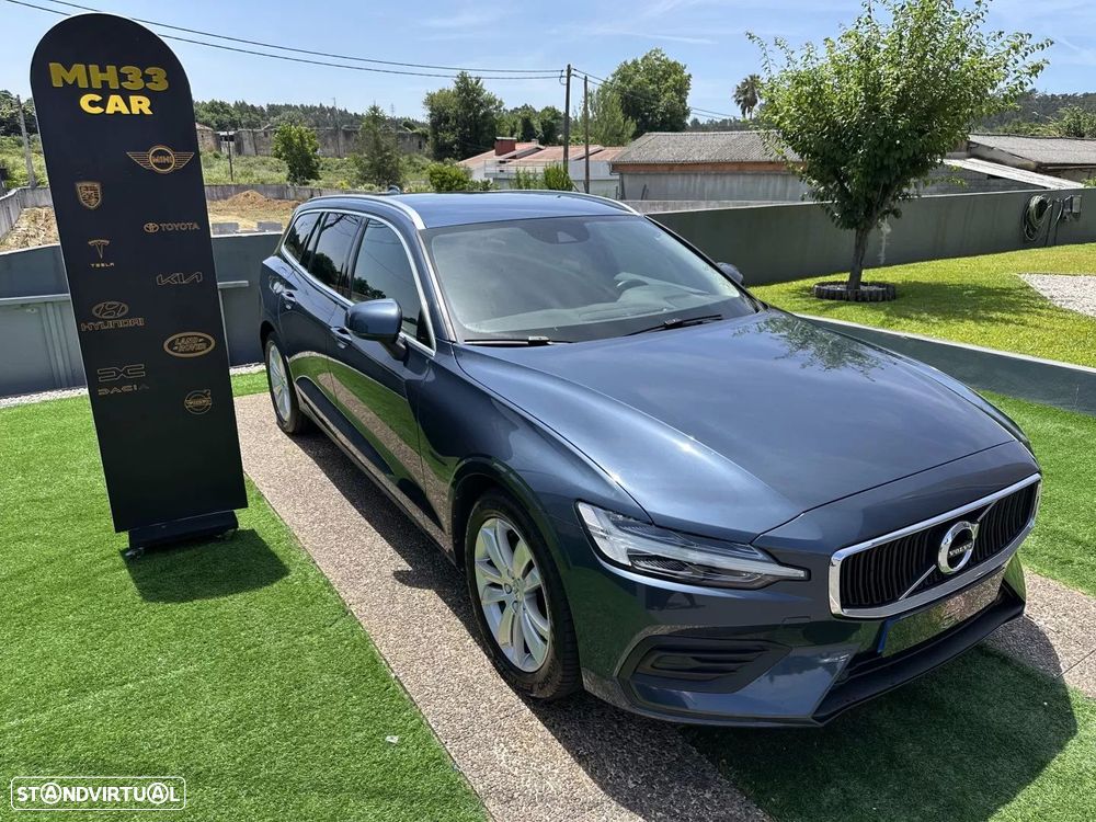 Volvo V60 2.0 D3 Momentum Plus - 4