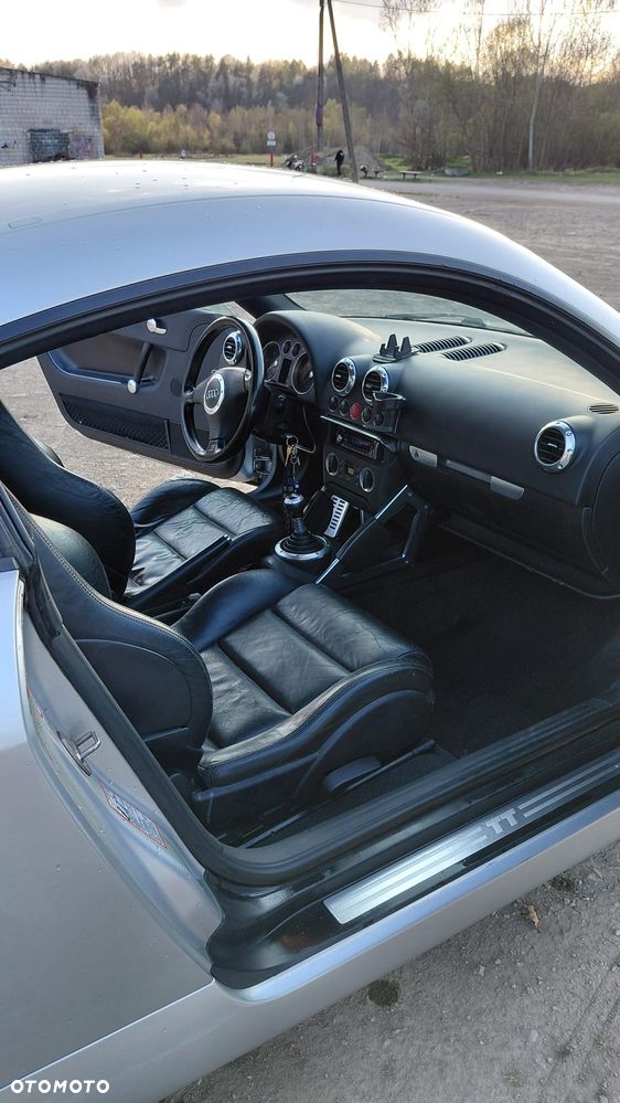 Audi TT Coupé 1.8T - 10