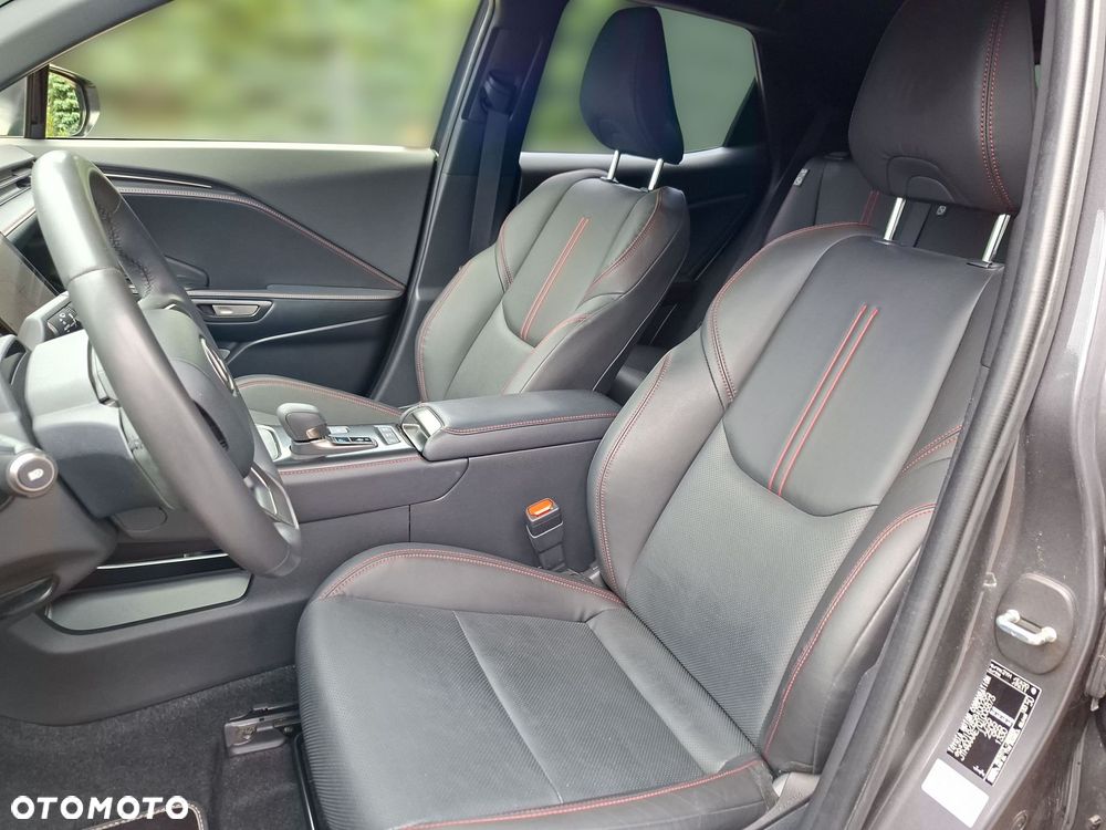 Lexus LBX 1.5 Hybrid Emotion - 10