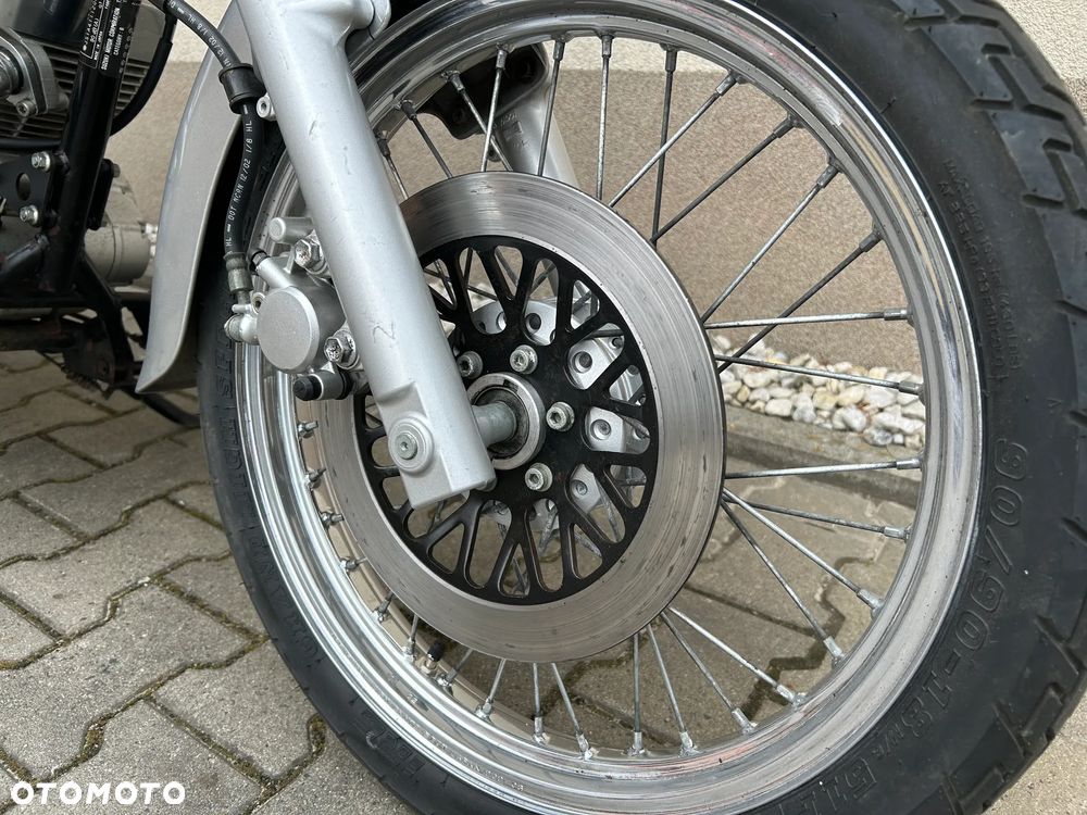 Suzuki Intruder - 23