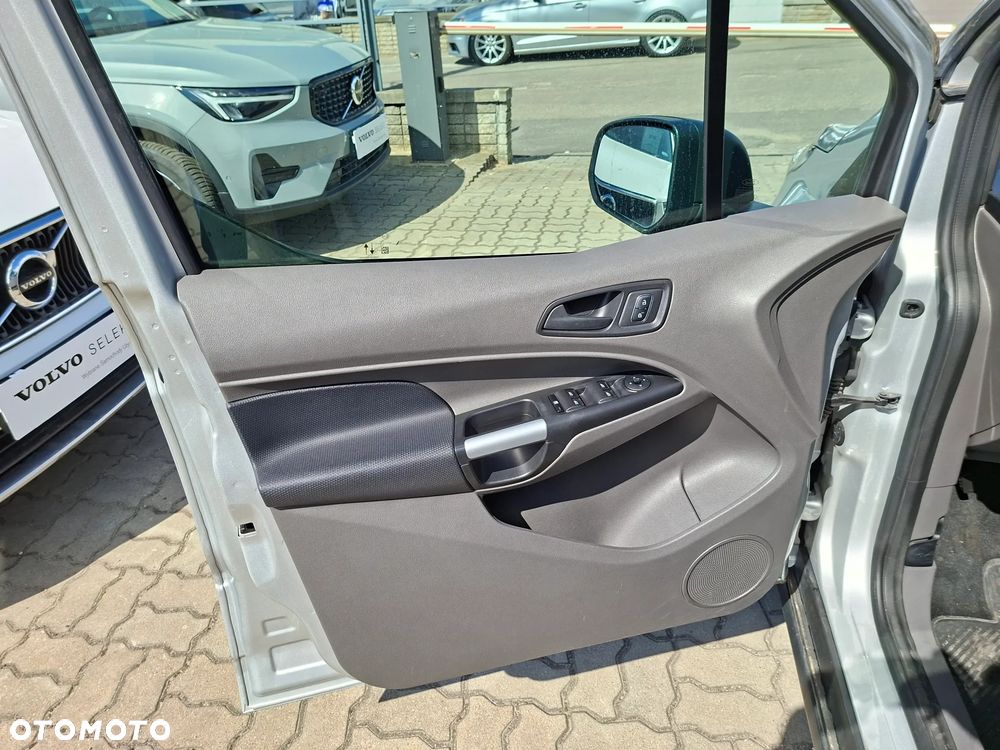 Ford Tourneo Connect 1.5 EcoBlue Titanium PowerShift - 33