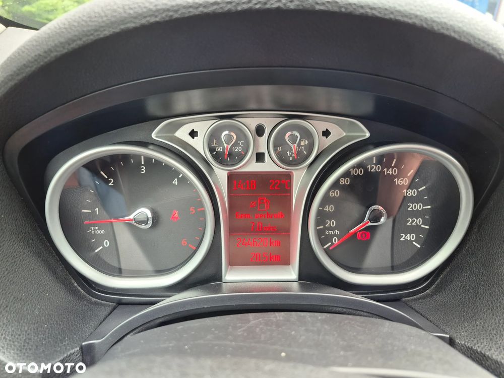 Ford Kuga 2.0 TDCi 2x4 Titanium - 18