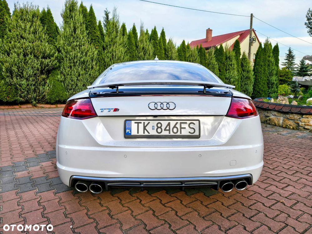Audi TT S Coupé - 18