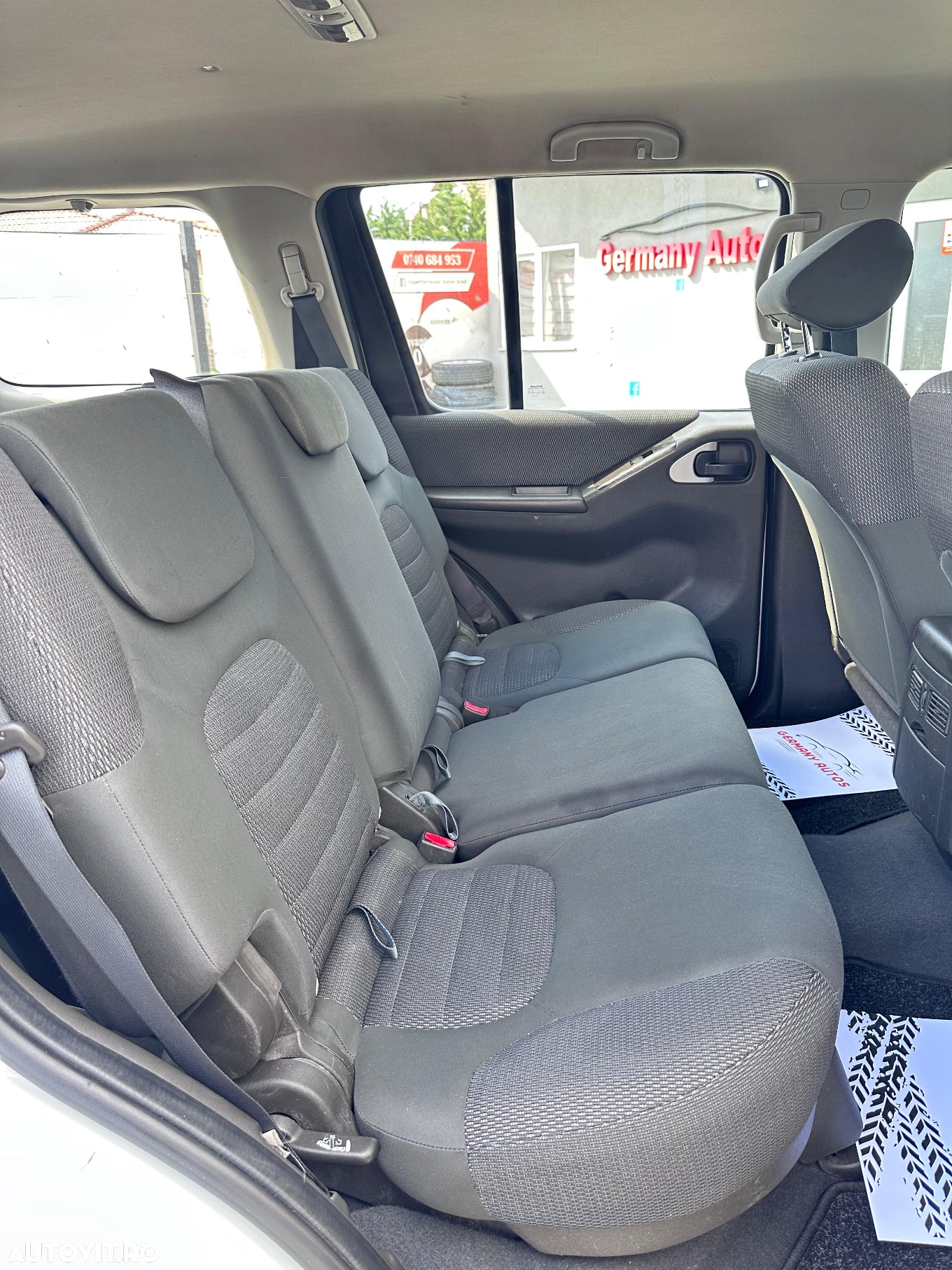 Nissan Pathfinder - 13