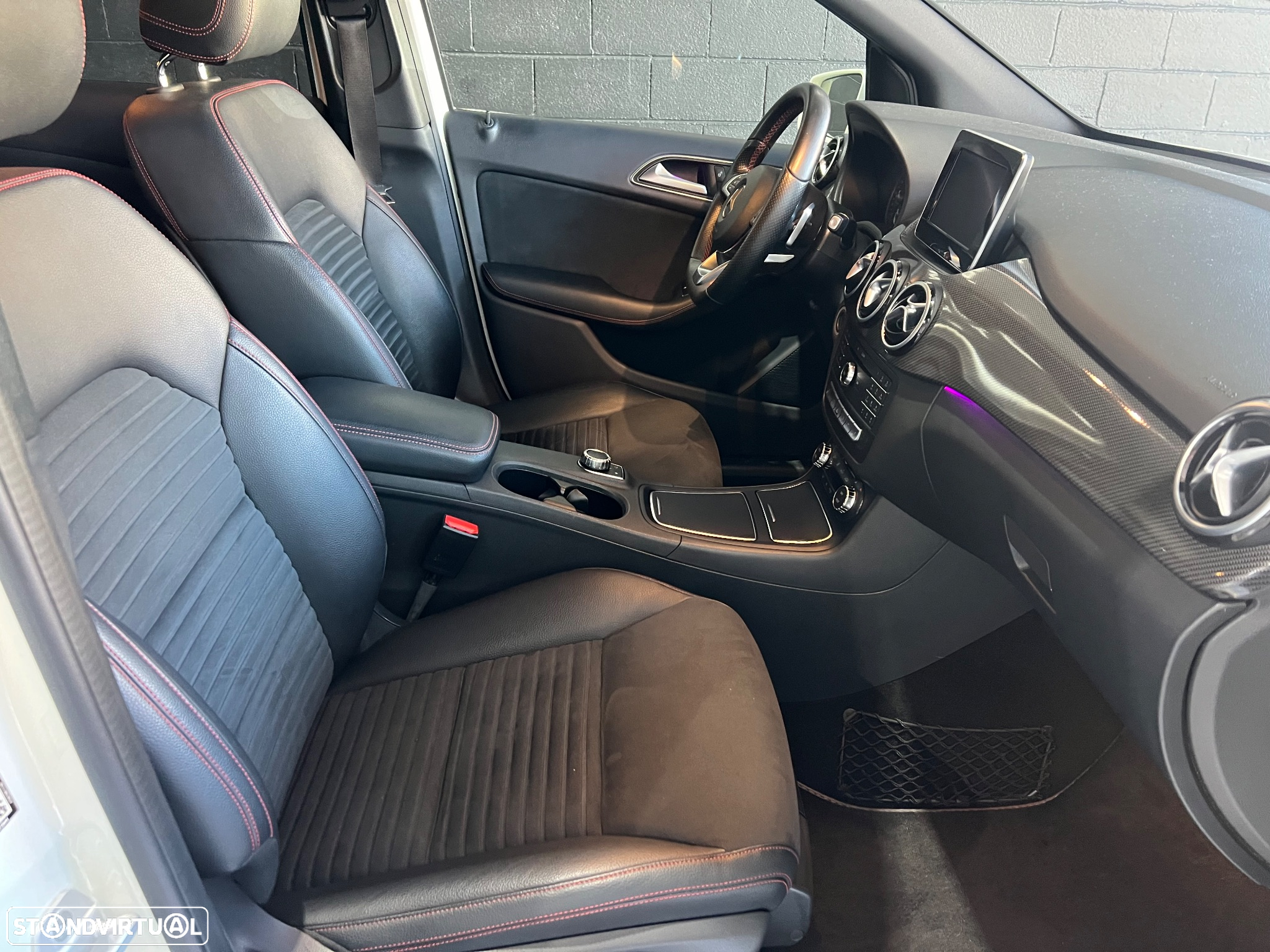 Mercedes-Benz B 220 (CDI) d 7G-DCT AMG Line - 12